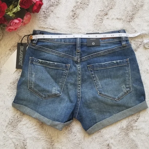 Blank NYC Dress Down Party High Rise Fulton Roll Up Distress Shorts New  Size 24